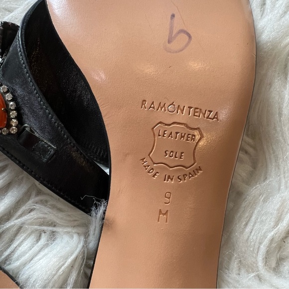Ramon Tenza Black Leather Jeweled Lucretia Thong Heeled Sandals Size 9 M NEW - Picture 6 of 7